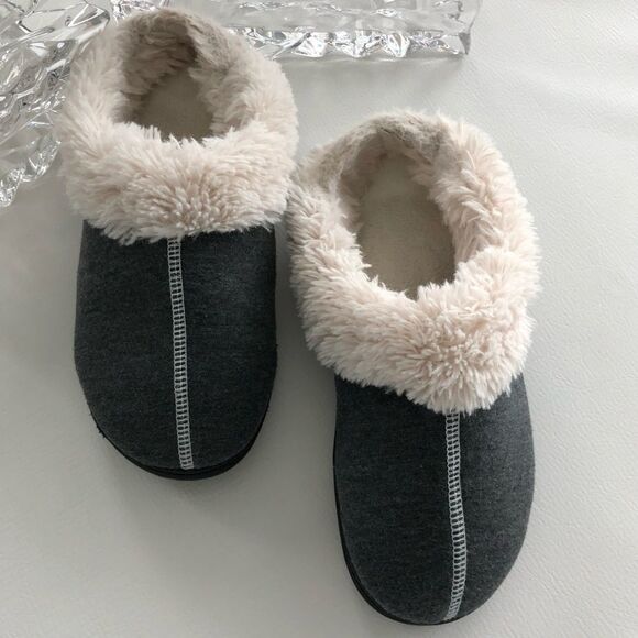 ISOTONER HOODBACK SLIPPERS - Picture 7 of 16